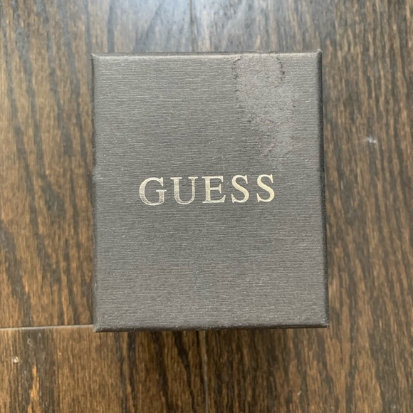 GUESS Watch - Picture 5 of 6